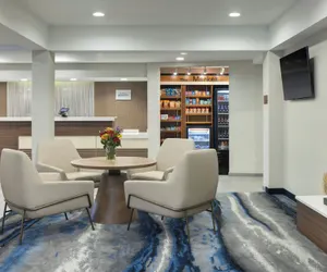 Photo 2 - Fairfield Inn & Suites Jacksonville Airport