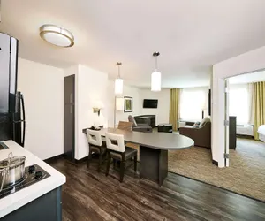 Photo 4 - Sonesta Simply Suites Columbus Airport Gahanna