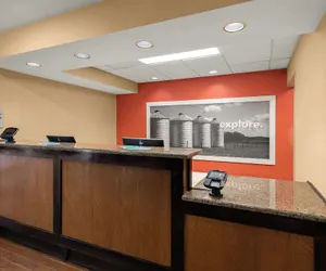 Photo 4 - Hampton Inn Lancaster