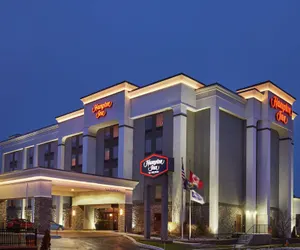 Photo 2 - Hampton Inn Niagara Falls