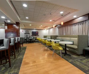 Photo 4 - Hampton Inn Newport News-Yorktown