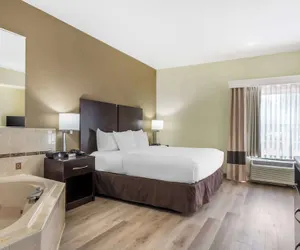 Photo 5 - Comfort Inn & Suites Lake Norman