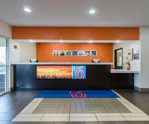 Photo 5 - Motel 6 Lincoln, NE