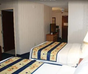 Photo 3 - Kings Inn & Suites Mason