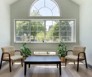 Photo 4 - SureStay by Best Western Sacramento South Natomas