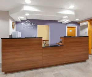 Photo 3 - Microtel Inn & Suites by Wyndham Pittsburgh Airport