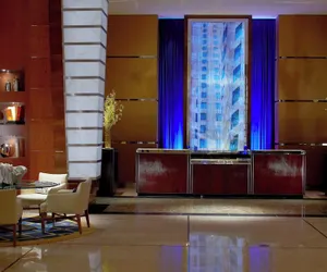 Photo 2 - Renaissance Dallas Hotel