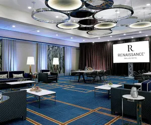 Photo 3 - Renaissance Dallas Hotel