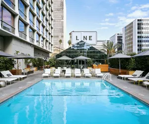 Photo 2 - The LINE Hotel