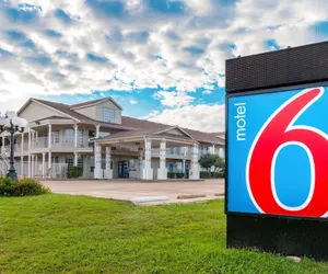 Photo 2 - Motel 6 Waxahachie, TX