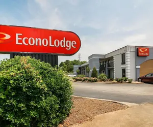 Photo 2 - Econo Lodge Research Triangle Park