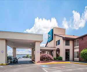 Photo 2 - Quality Inn near Potomac Mills