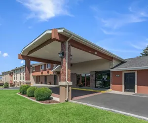 Photo 2 - Quality Inn & Suites Downtown Walla Walla