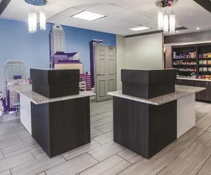 Photo 4 - La Quinta Inn by Wyndham Indianapolis North at Pyramids