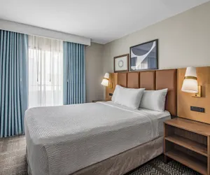 Photo 5 - Staybridge Suites Oxnard River Ridge by IHG