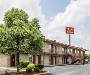 Photo 2 - Econo Lodge Columbus West
