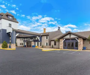 Photo 2 - Wingate by Wyndham South Bend/Notre Dame