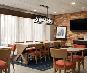 Photo 3 - Hampton Inn Fairfax City