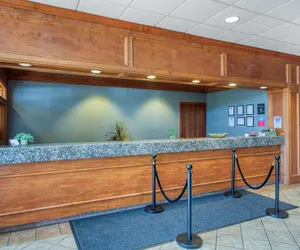 Photo 4 - SureStay Plus Hotel by Best Western Price