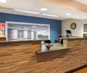 Photo 2 - Hampton Inn Eau Claire