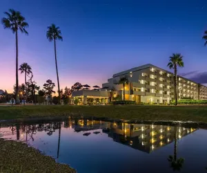 Photo 2 - Palazzo Lakeside Hotel