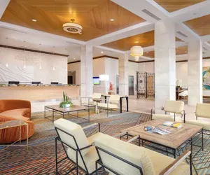 Photo 4 - DoubleTree by Hilton San Diego Bayside