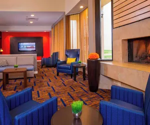 Photo 2 - Courtyard by Marriott Virginia Beach Norfolk