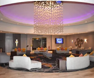 Photo 3 - DoubleTree by Hilton Chicago - Oak Brook
