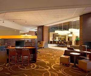 Photo 4 - Sheraton Indianapolis Hotel at Keystone Crossing