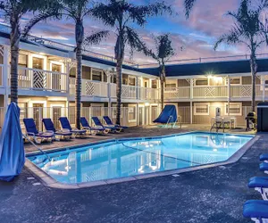 Photo 2 - Beach Haven - Near Pacific Beach Park