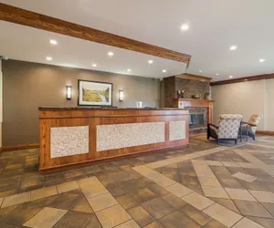 Photo 5 - Best Western University Inn