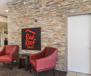 Photo 3 - Red Roof Inn Seattle Airport - SEATAC