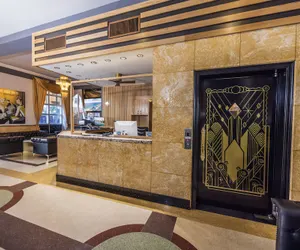Photo 3 - The Kent Hotel