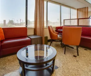 Photo 4 - Drury Inn & Suites Terre Haute