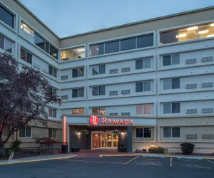 Photo 2 - Ramada by Wyndham Downtown Spokane