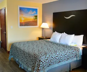 Photo 5 - Days Inn by Wyndham Jacksonville NC