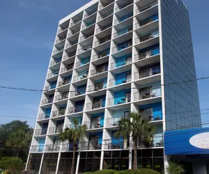 Photo 2 - Aqua Beach Inn