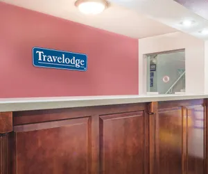 Photo 2 - Travelodge by Wyndham Terre Haute