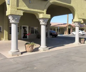 Photo 2 - Econo Lodge