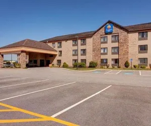 Photo 2 - Comfort Inn