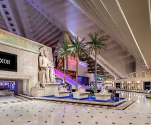 Photo 3 - Luxor Hotel and Casino