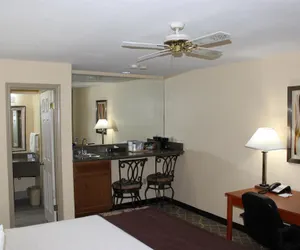 Photo 4 - Best Western Jacksonville Inn