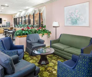 Photo 2 - Days Inn by Wyndham Walterboro