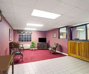 Photo 2 - Days Inn by Wyndham Joelton/Nashville