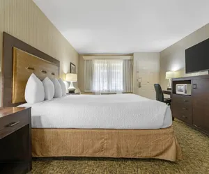 Photo 4 - Best Western Plus Big America