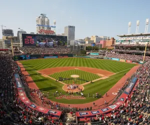 Photo 2 - Holiday Inn Cleveland-S Independence by IHG