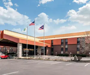 Photo 2 - Quality Inn & Suites Miamisburg - Dayton South