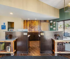 Photo 3 - Best Western Hi-desert Inn