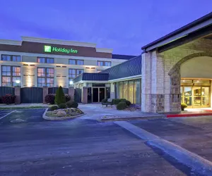 Photo 2 - Holiday Inn Cincinnati-Riverfront by IHG