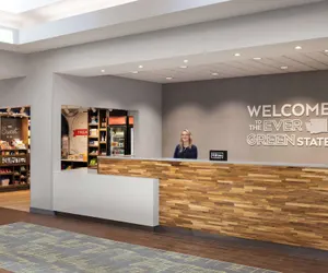 Photo 5 - Hampton Inn Spokane